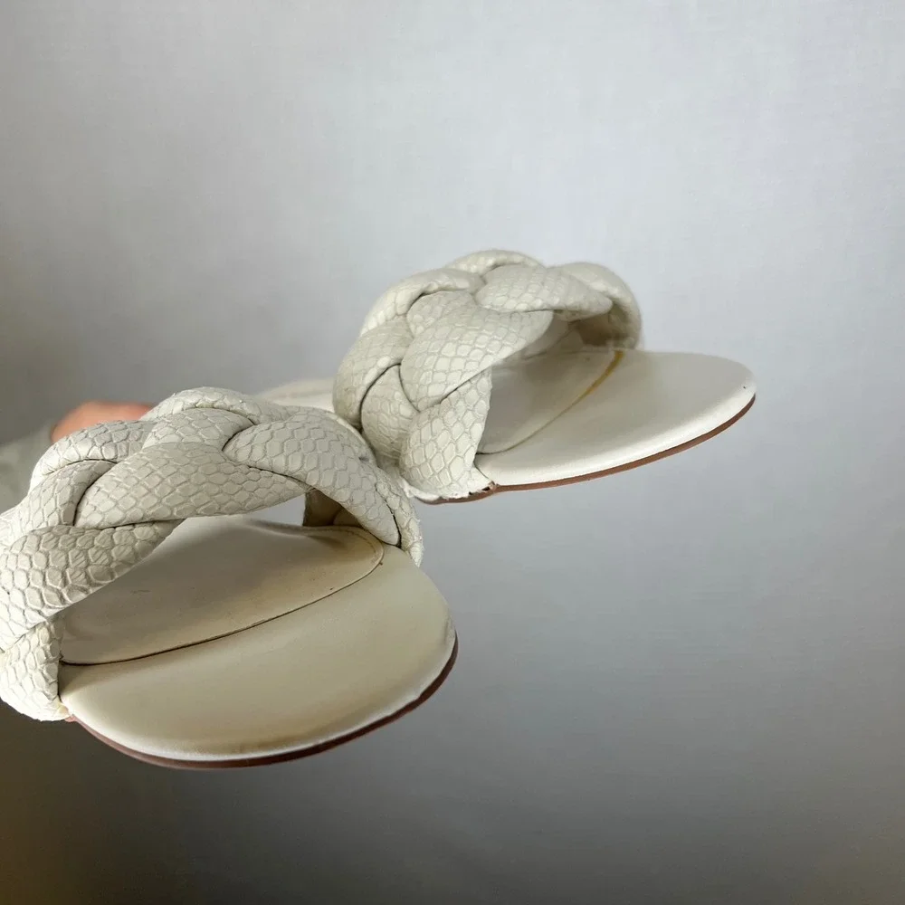 BCBGeneration White Braided Slide Sandals Women Size 8 Block Heel‎